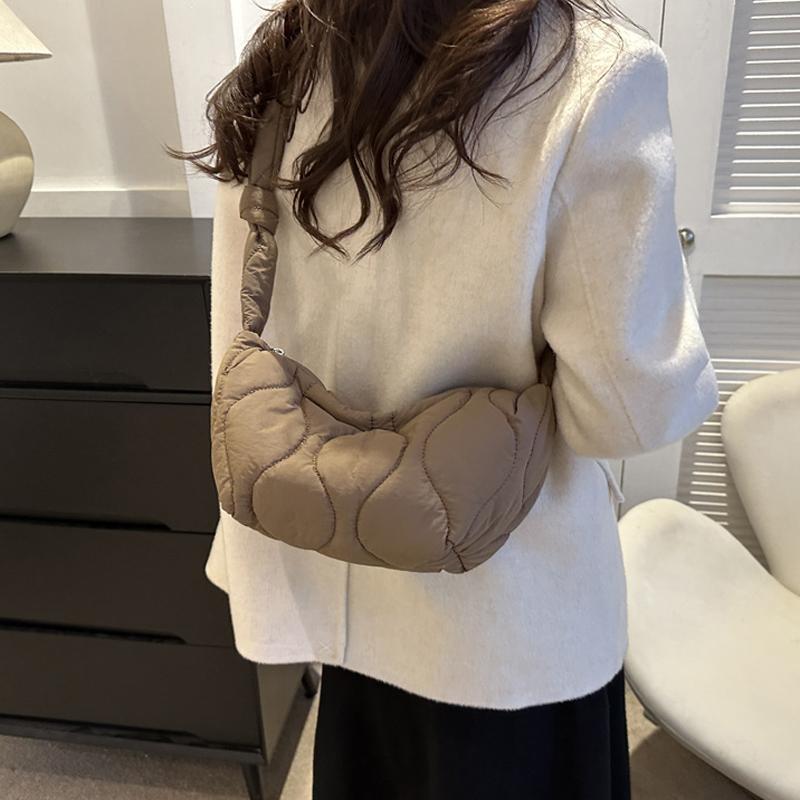 Women Large Capacity Quilted Tote Bags Down Cotton Padded Shoulder Bags Messenger Bag Fashion Girls Underarm Bags Puffy Handbags KTY