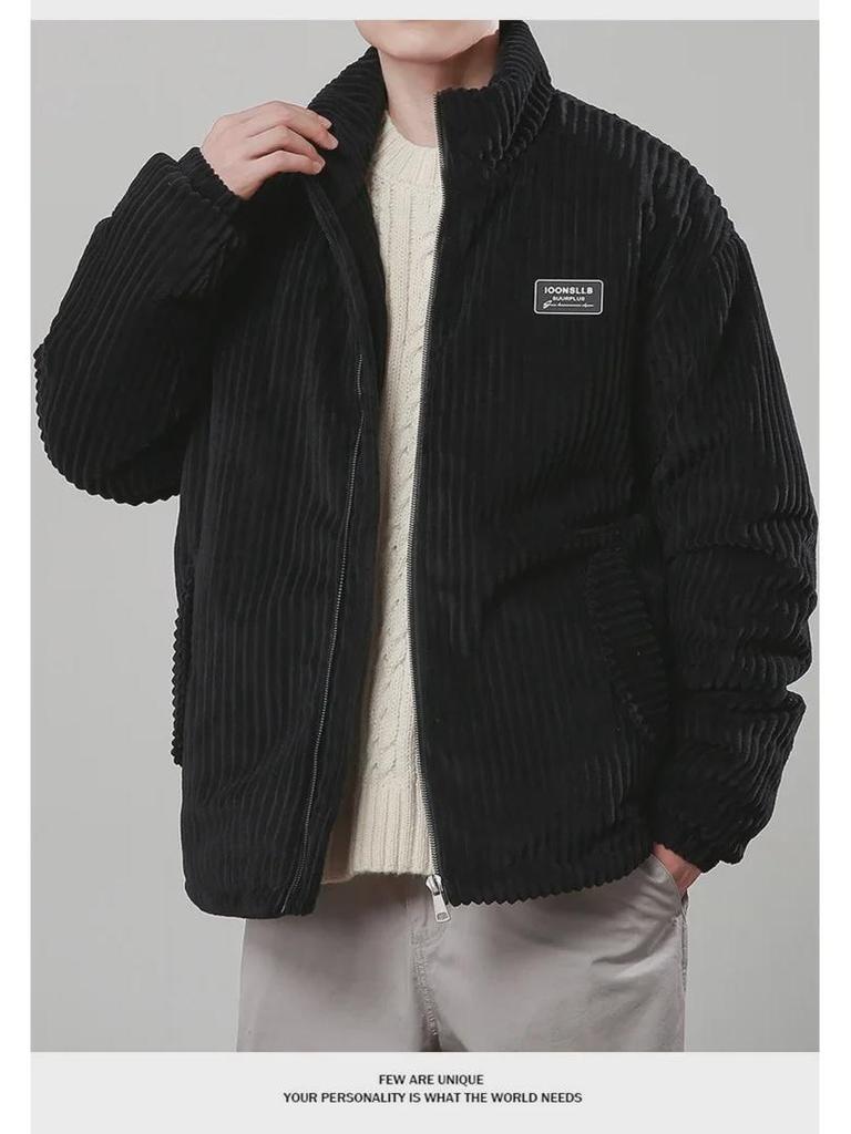 2024 Мужское и парное толстое ветрозащитное вельветовое хлопковое пальто: Американский ретро-воротник-стойка, устойчивый к холоду, для осени/зимы.