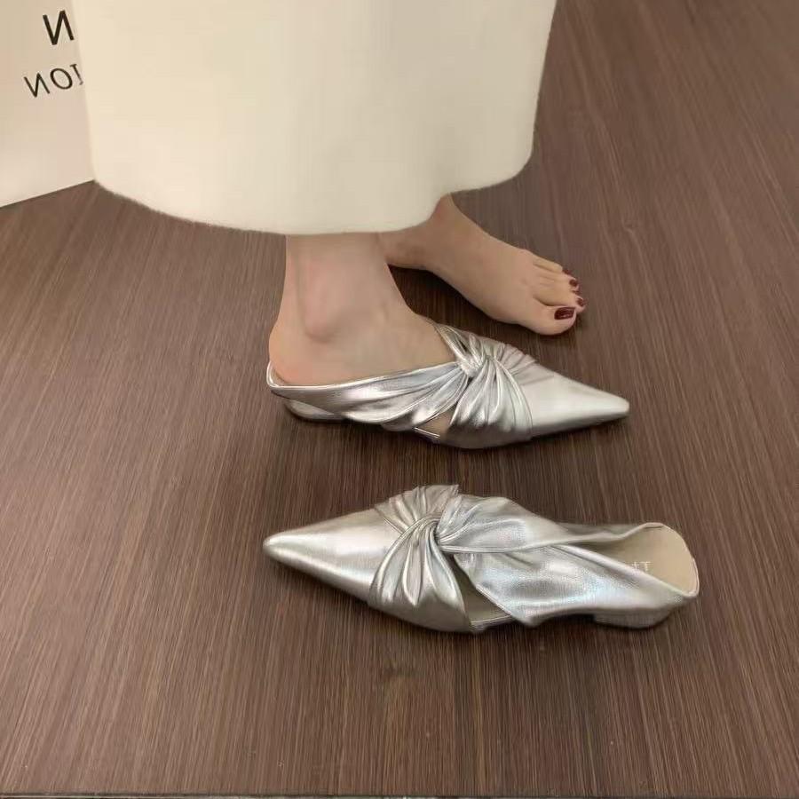 2025 Pointed French Pleated Hollow Flat-soled Women's Shoes Commuter Cross Kink Temperament Shallow Mouth Half Drag Giant Soft Light Luxury