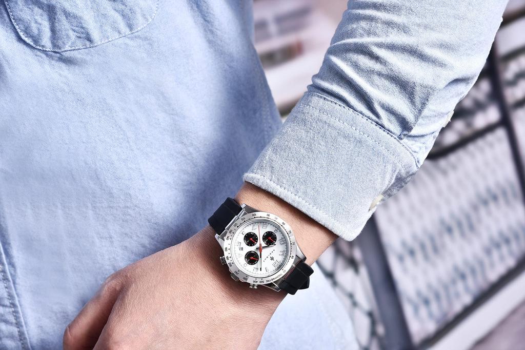 AKNIGHT Watch Fashionable Popular Quartz Soft Silicone Strap Chronograph Easy To See Luminous Analog Arm Clock Waterproof Date Watch for Men Japanese