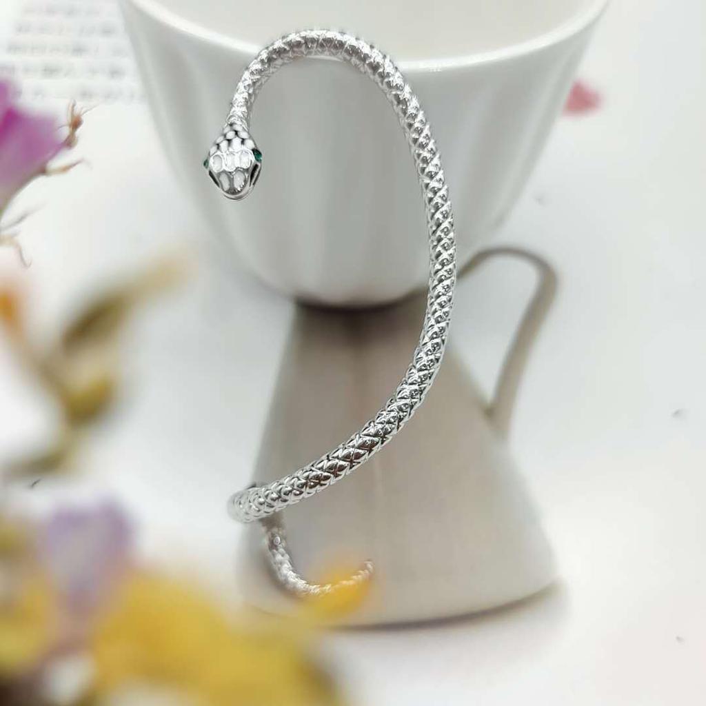 Новые европейские и американские модные популярные серьги в форме змеи, подчеркивающие индивидуальность, зажим для ушей, женский подарок, левые и правые серьги