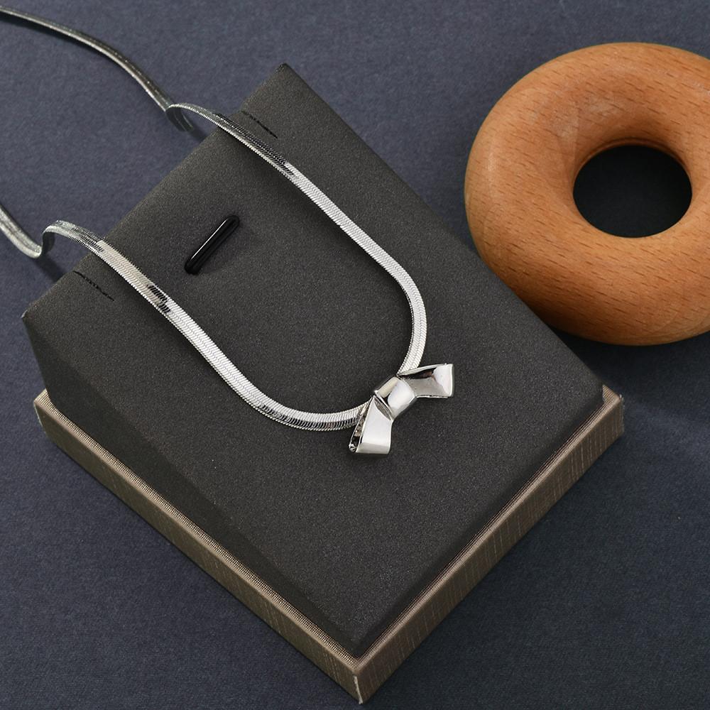 Элегантное ожерелье из титановой стали с узлом-бабочкой и премиальной золотой отделкой для женщин