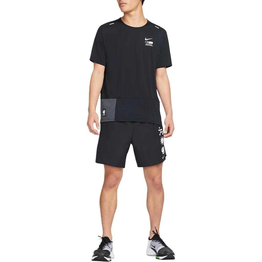 Nike Базовая футболка с графическим принтом на спине Sportswear Essentials+ Черный DM4666-010