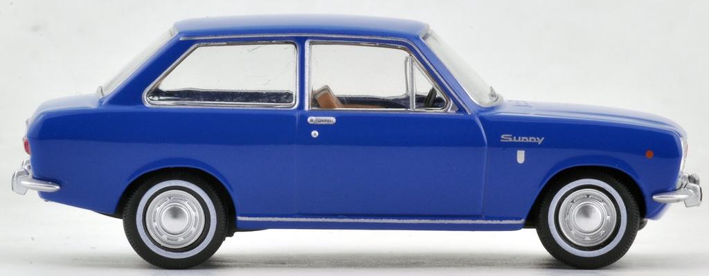 Tomica Limited Vintage Sunny 1000 Sedan DX Завершенный продукт 1/64 LV-N83d 2-дверный (синий)