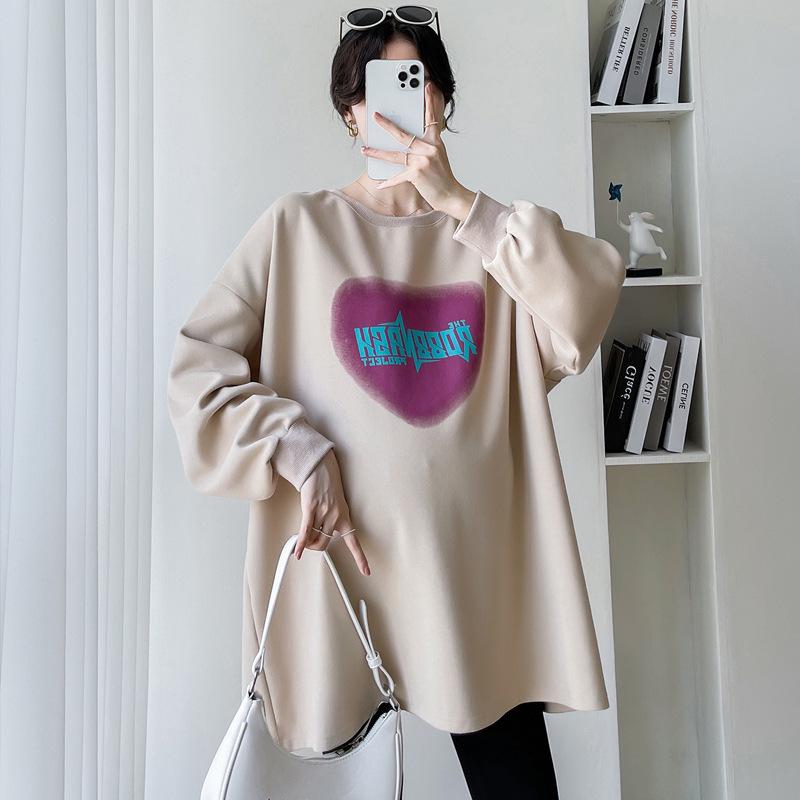 Maternity Autumn/Winter 2023: Loose Sweatshirt Dress & T-shirt