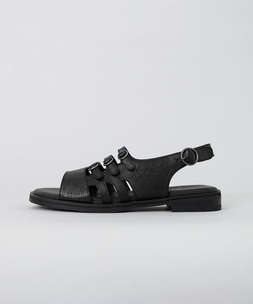 Heenn Light Rail Sandals. Black (W/ Vibram)