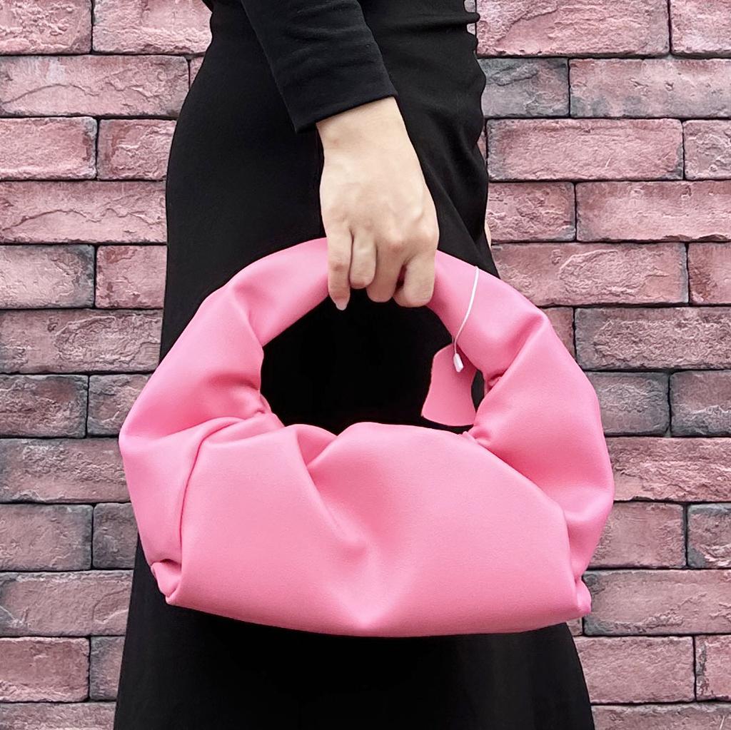 New Fashion Versatile Leather Handheld One Shoulder Handheld Wrist Cloud Bag Folded Bag