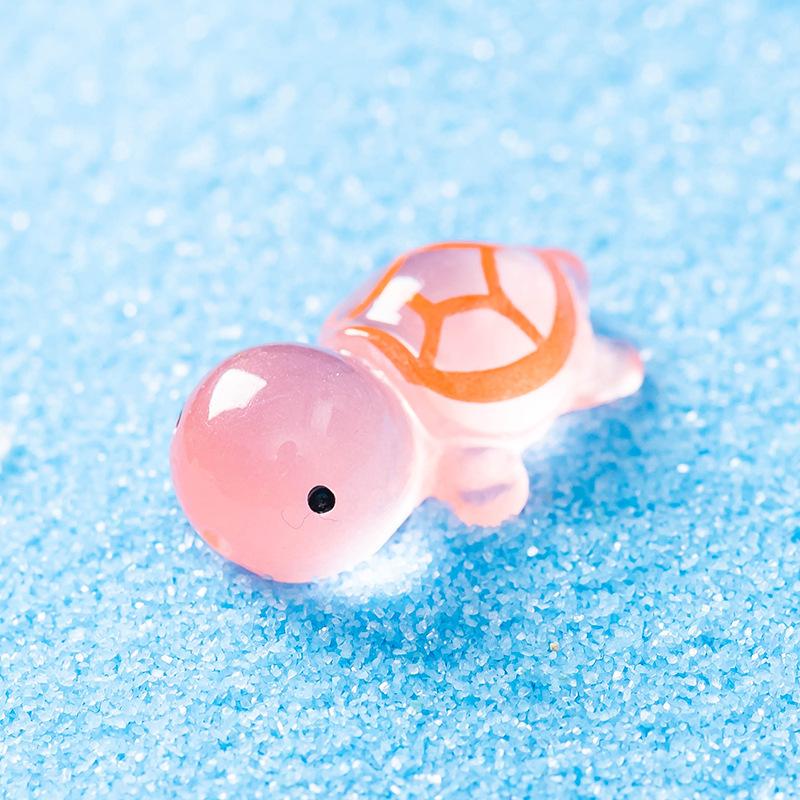 Микропейзаж Светящаяся в темноте черепаха Смола Украшения для глухих сумок Аксессуары Пейзаж для аквариума Черепаха Украшение для стола