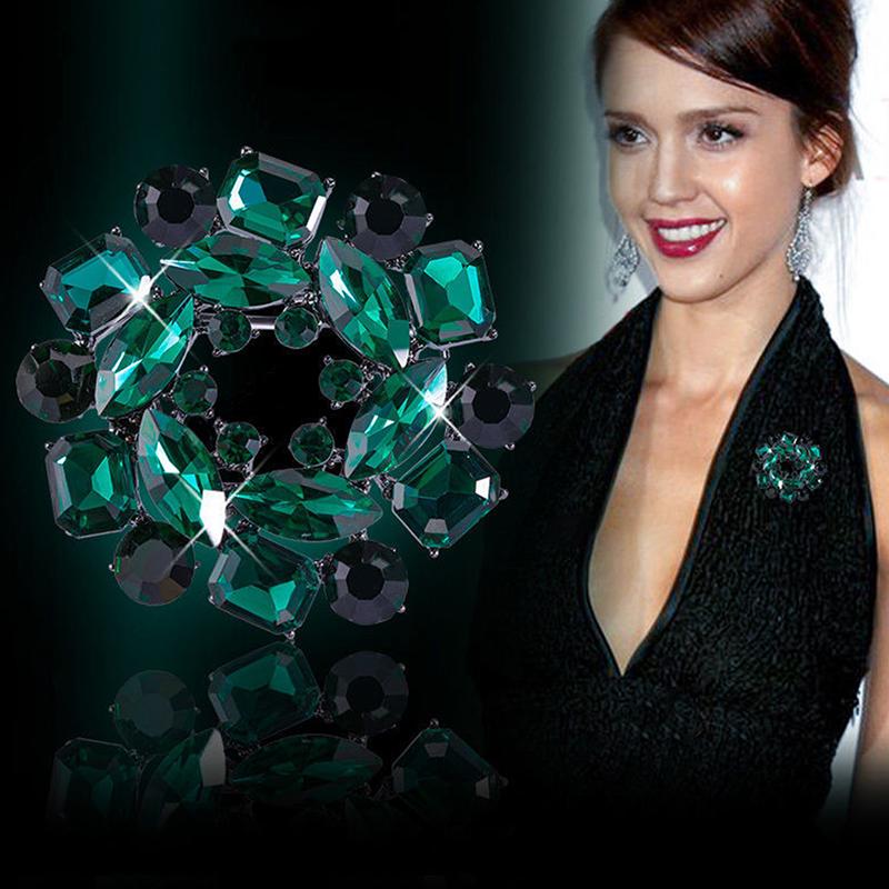 Temperament  Flower Brooches For Women Clothing Coat Jewelry Accessries