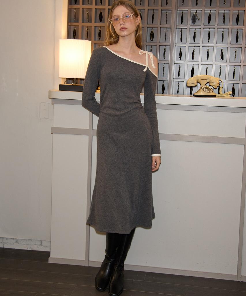 Salon De Yon Line Point Off Shoulder Dress_ Gray