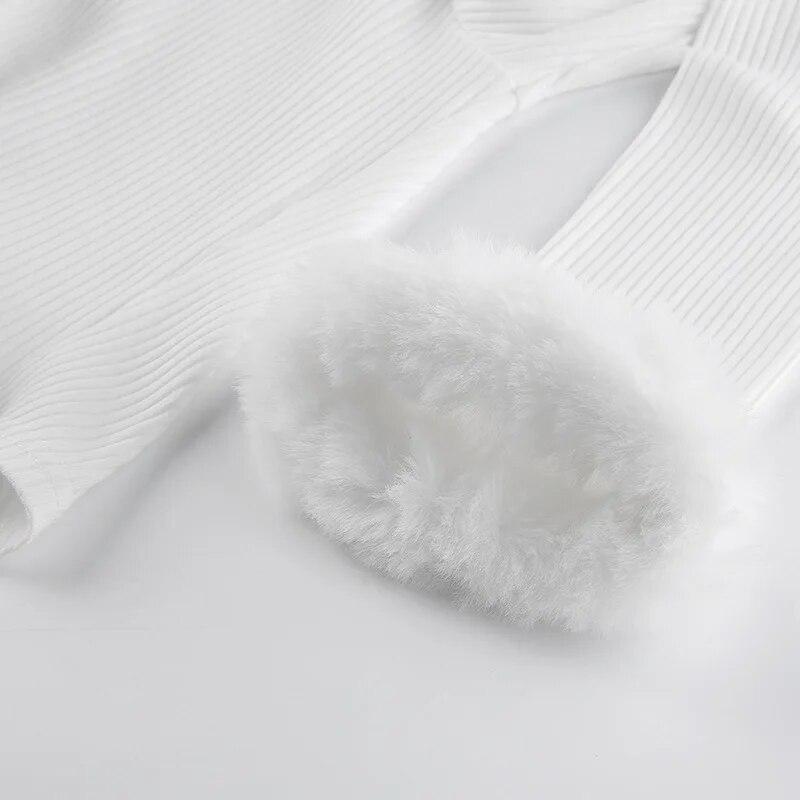 Белая укороченная футболка с длинными рукавами и разрезом в рубчик на шнуровке, осенняя сексуальная повседневная футболка с v-образным вырезом, женская футболка с перьями