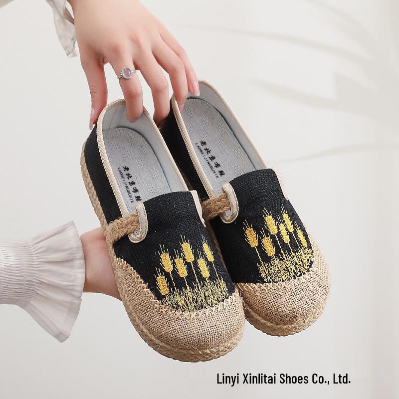 Вышитые этнические туфли из льна с низким вырезом для весны и осени - удобная обувь для женщин среднего и пожилого возраста