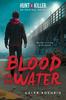Книга Blood In the Water (A Hunt A Killer Original Novel)