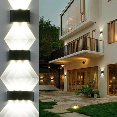 Светодиодные уличные настенные светильники 12W Up Down Light Наружный настенный светильник Черно-белое декоративное освещение Крыльцо Сад Домашнее общее освещение Декоративные светильники