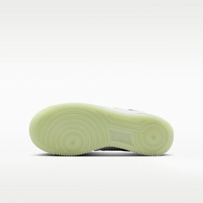 Детские кроссовки Nike Air Force 1 Low GS 'Photon Dust Black Barely Volt'
