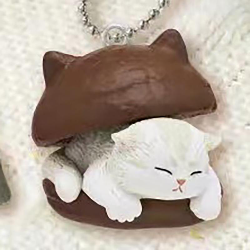 4 см капсульные игрушки милый кавайный талисман белые оранжевые полосатые кошки зажаты между хлебными фигурками гашапон плюшевая игрушка