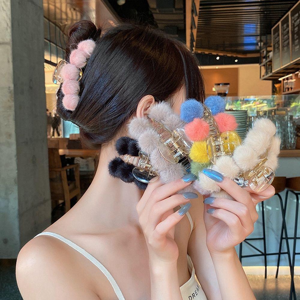 Winter Headwear Korean Style Hair Clip Plastic Grasp Clip Female Hair Accessories Plush Hair Claw