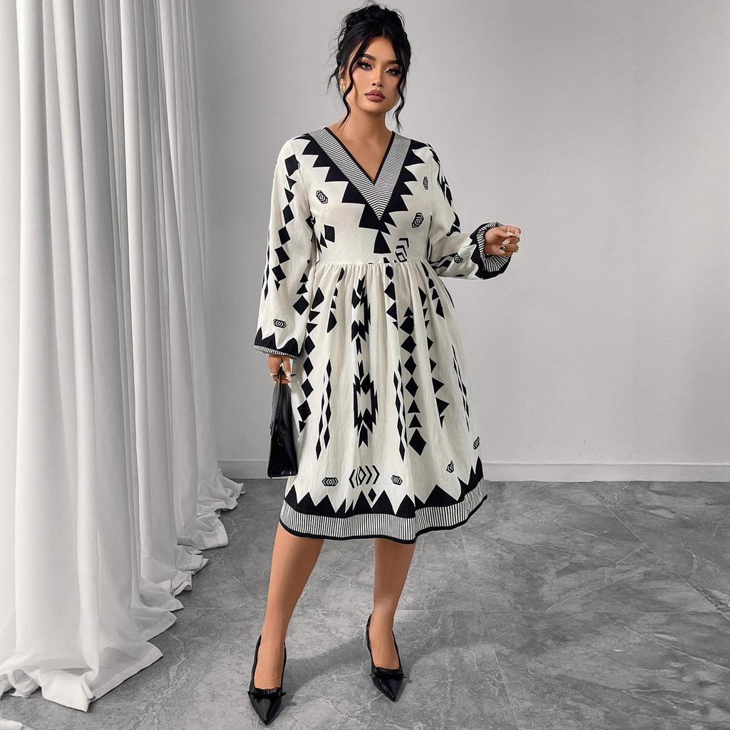 Foreign trade autumn and winter new dress large size fat mm printed bubble sleeve V-neck dress high waist and thin dress