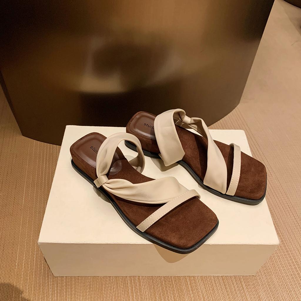 Grape mother has the same temperament, square head height increase, wrapped with satin slope heel, cool slippers, women's vacation beach thick-bottom