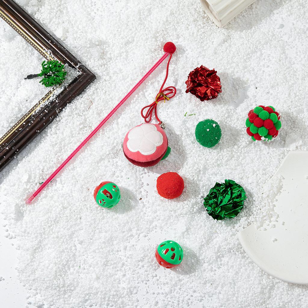 New Pet Christmas Cat Toy Interactive Puzzle Toy Gift Box Pet Toy Set Bell Combination Christmas Sock Elk Elderly Cat Toy Stick