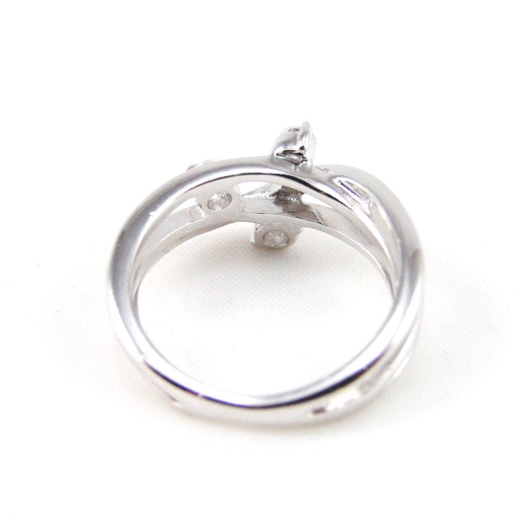 Серебряное кольцо 'Câlin' серебристо-белое - 9 мм