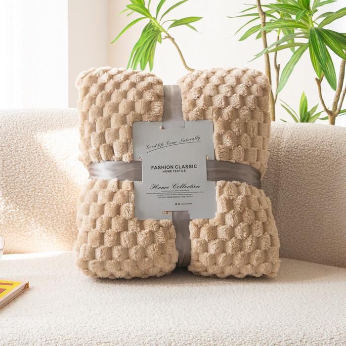 Тяжелое золотисто-черепаховое бархатное одеяло 2025