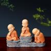 Смола Милые маленькие скульптуры и фигурки монахов Дом, Комната Автомобиль, Офис, Украшение стола и аксессуары Богатство Удача Декор