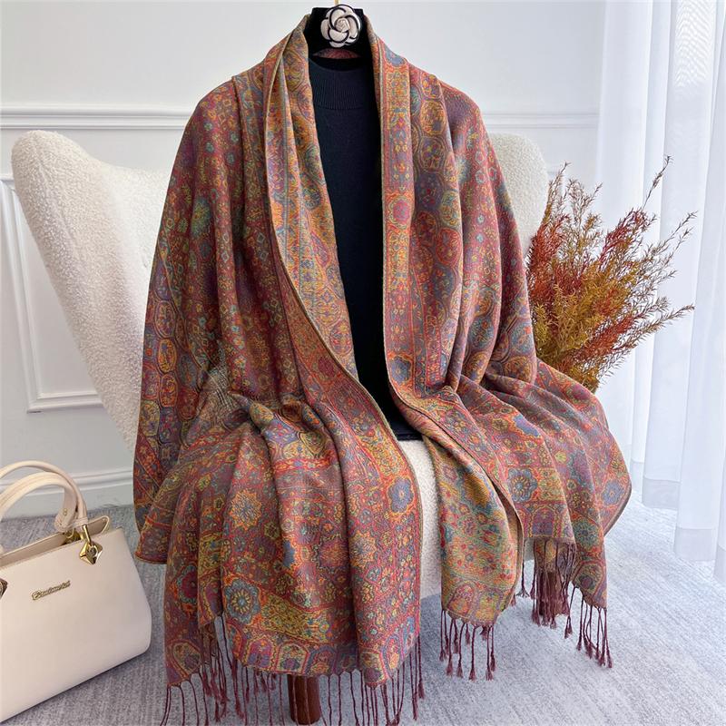 Autumn Bohemian Ethnic Paisley Cashmere Shawls Scarf for Women Warm Jacquard Pashmina Scarves Print Design Lady Foulard Stoles