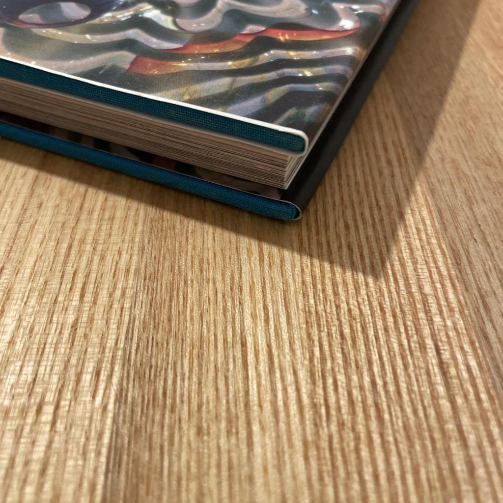 [Б/У] CHIHULY: СКВОЗЬ ЗАЗЕРКАЛЬЕ Иностранные книги