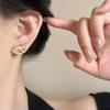 Серьги-подвески из золота 18 карат со знаком Зодиака Лошадь - Изысканные, Универсальные и Роскошные Аксессуары