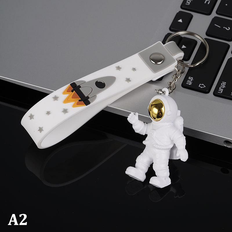 Astronaut Decor Action Figures And Moon Keychain Resin Astronaut Statue Room Office Desktop Decoration Presents Key Chain