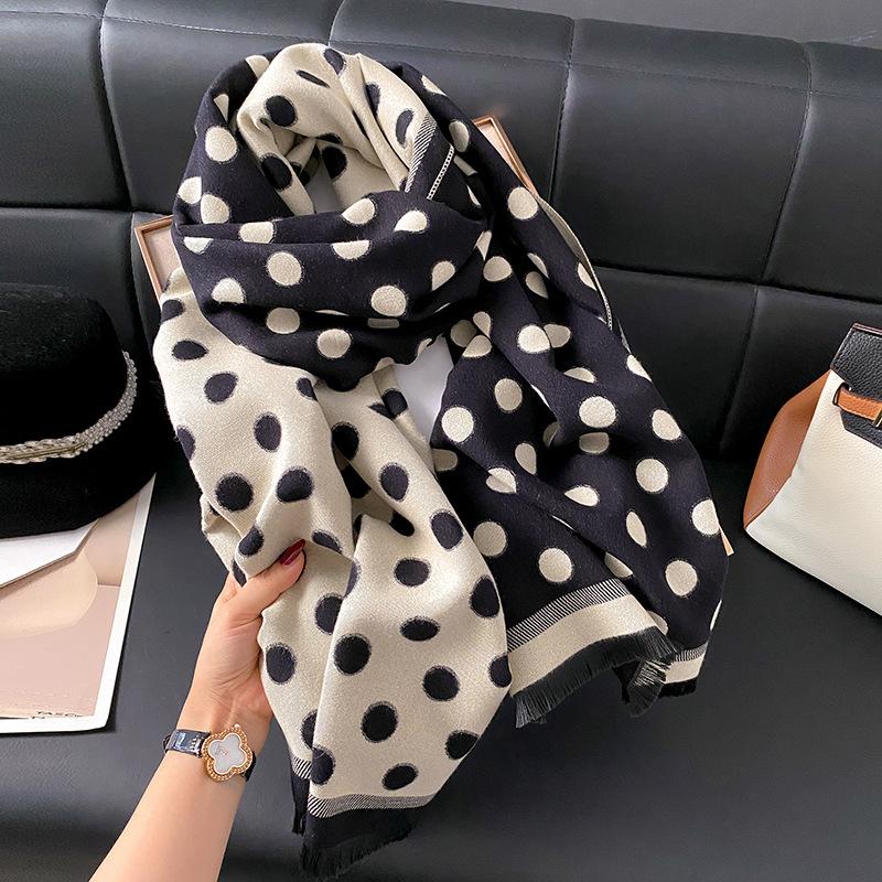 Luxury Brand Cashmere Women Floral Scarf Winter Warm Shawl and Wrap Bandana Pashmina Female Foulard Square Thick Blanket Poncho