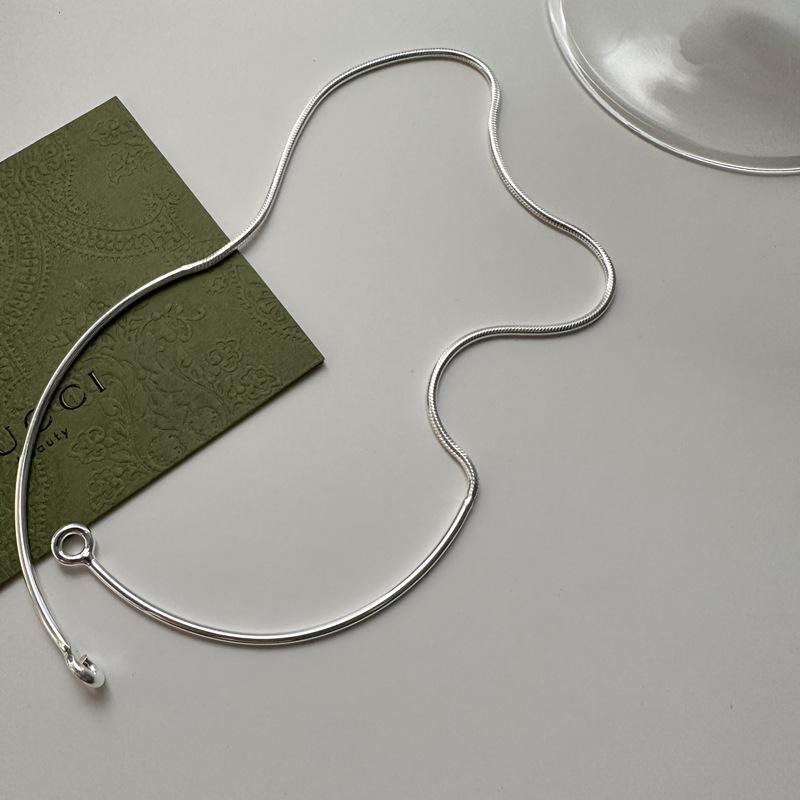 S925 Sterling Silver Niche Designer Simple Buckle Snake Bone Necklace Korean Style Minimalist Neck Chain