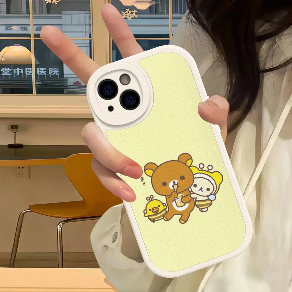 Мультяшный чехол для телефона с мишкой Рилаккума для iPhone 16 15 14 13 12 11 Pro Max Plus Ударопрочный кожаный чехол