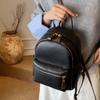 Маленький рюкзак в стиле колледжа для путешествий, женская сумка 2025, новая модная простая рюкзак, нишевая маленькая сумка в зарубежном стиле для выхода в свет, тренд