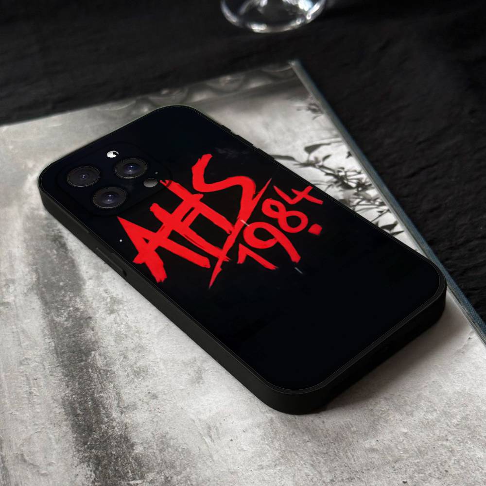 Чехол для телефона American Horror Story AHS 1984 для iPhone 17,16,15,14,13,12,11 Plus,Pro,Max,XR,XS,X,7,8 Plus,Mini Черный Силиконовый Мягкий