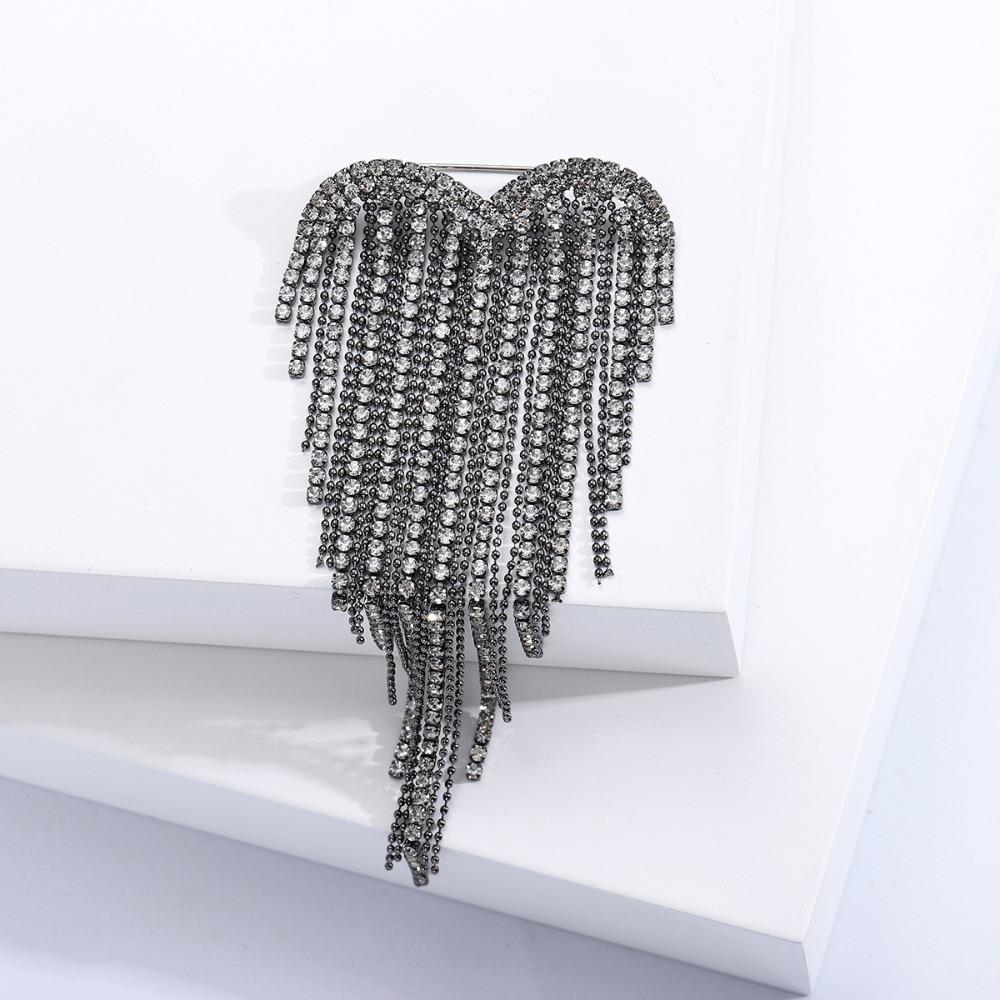 Shiny Rhinestone Heart Pin Trendy Casual Lapel Pins Exquisite Tassel Love Brooches Party