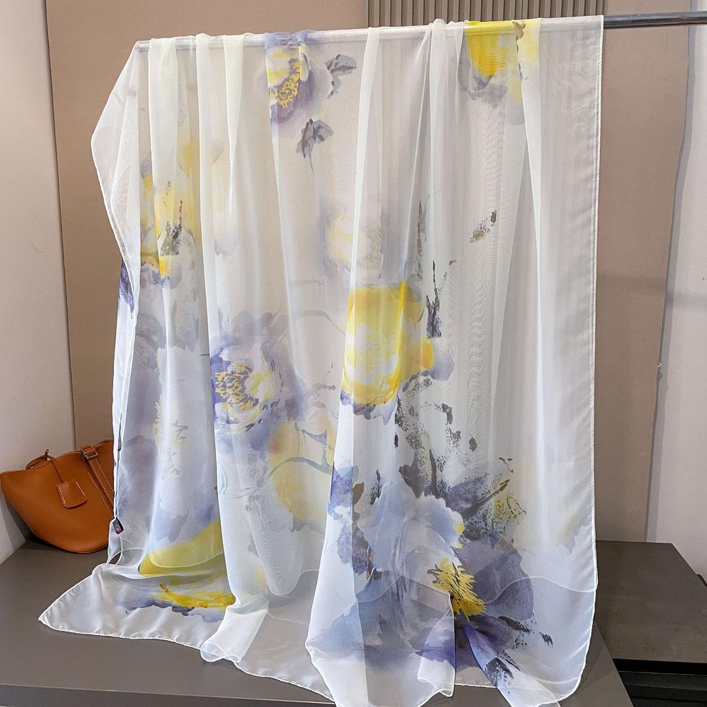 180*135cm Summer Chiffon Silk Scarf Women Outdoor Sunscreen Shawl Soft Bandanna Fashion Luxury Brand Shawl Head Long Hijab Wrap