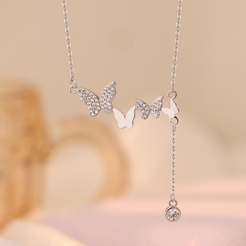 Ожерелье с кисточками в виде бабочки в легком и роскошном стиле, с освежающим дизайном и милой цепочкой на ключицу