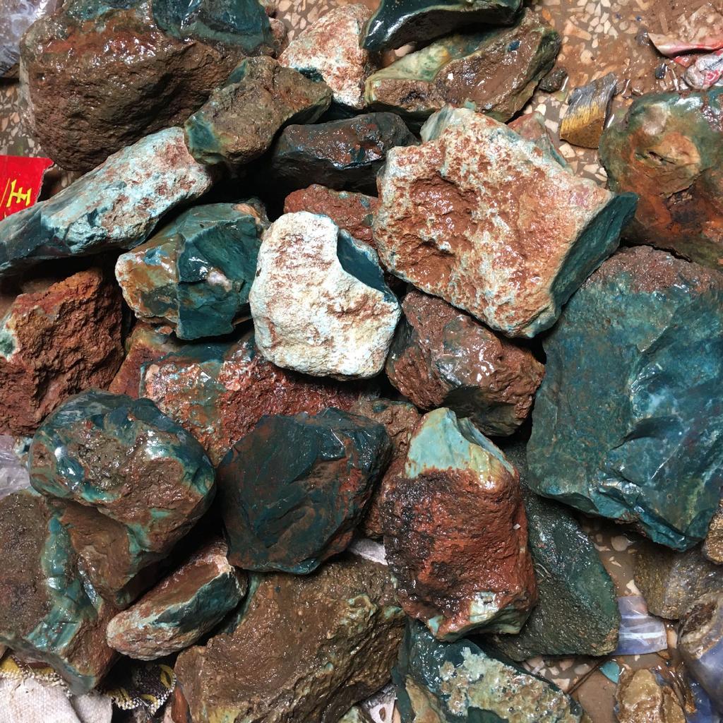 Натуральный Мадагаскар Зеленый Агат Халцедон Минеральный Образец Ювелирной Обработки Сырье Рейки Целебный Камень Украшение Дома