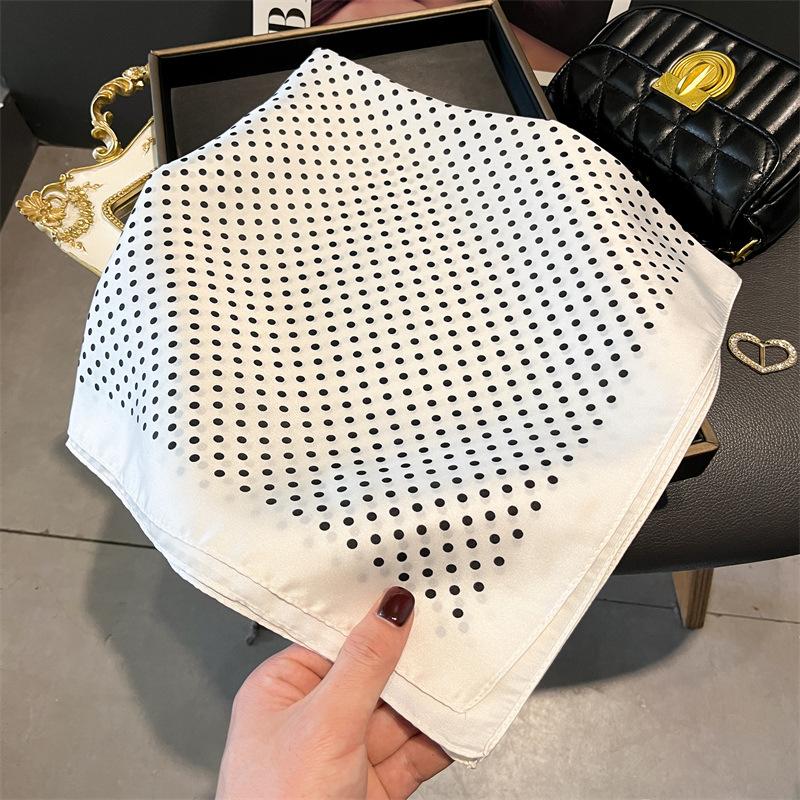 Luxury New Printed Scarves Women's Silk Scarf Spring and Summer Floral Decorations Small Neckties Hairbands Bags