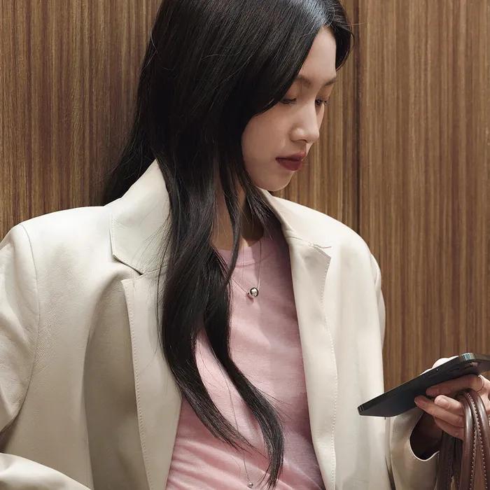 Smooth Touch Close Blur Tint Siena Wood