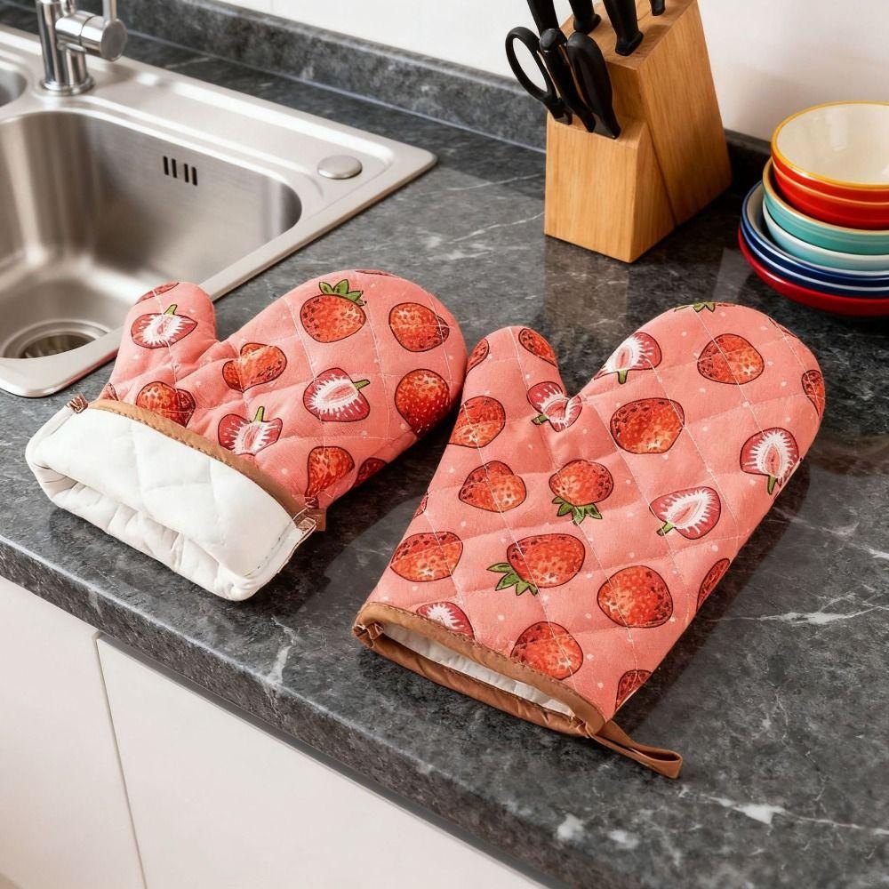 2pcs Heat Resistant Strawberry Baking Gloves Thickened Kitchen Microwave Mittens Household