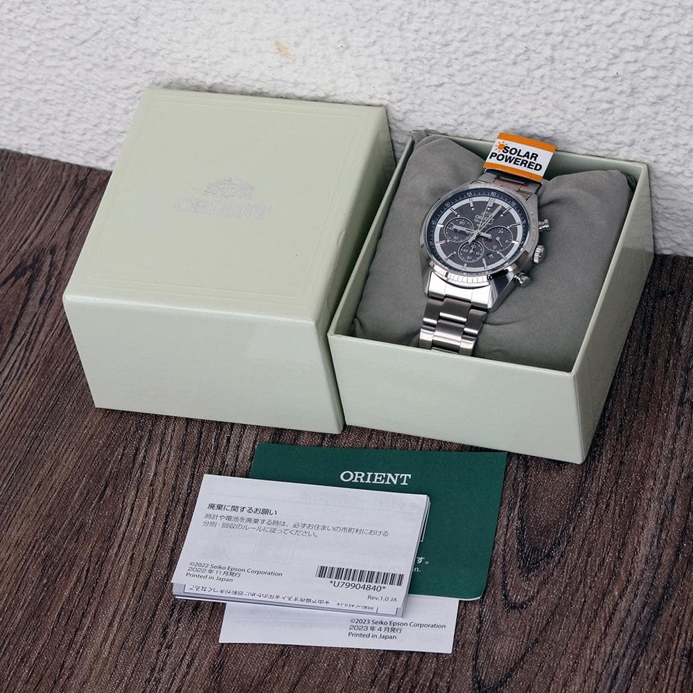 Orient Neo Seventies Solar Panda Сделано в Японии с темно-серыми часами NEO70-х, Гарантия производителя, WV0011TX, Мужские,
