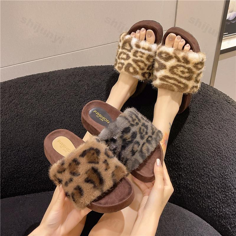 Women's Platform Plush Shoes Autumn Winter New Comfortable Indoor One Word Cotton Slippers Outdoor Non Slip Casual Flats
