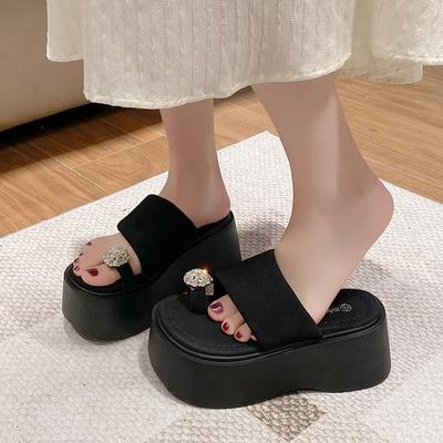 Набор женских летних шлепанцев на толстой подошве 8 см с открытым носком и стразами, новинка 2025 года, пляжная обувь на небольшой платформе