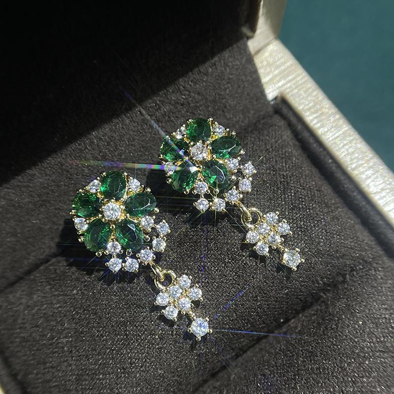 Популярные Роскошные Серьги Полностью Усыпанные Бриллиантами в Женственном Стиле и Модной Корейской Версии Персонализированный Набор Листьев Серьги с Цирконами