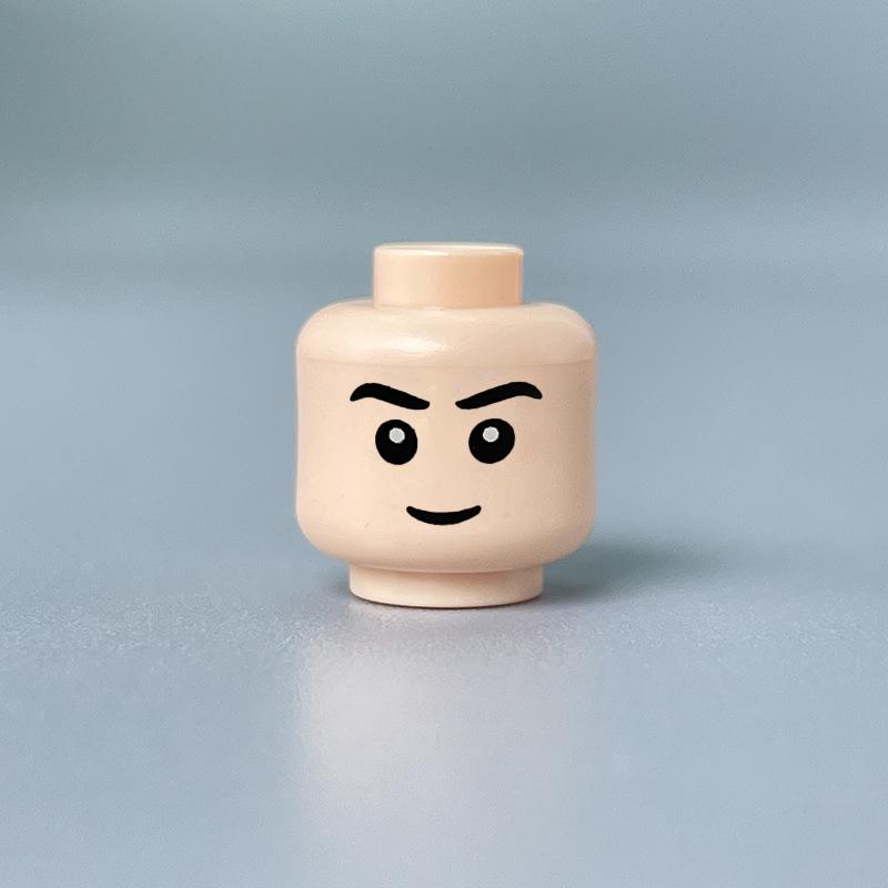 Набор голов минифигурок из строительных блоков – Выражения лиц в жёлтом