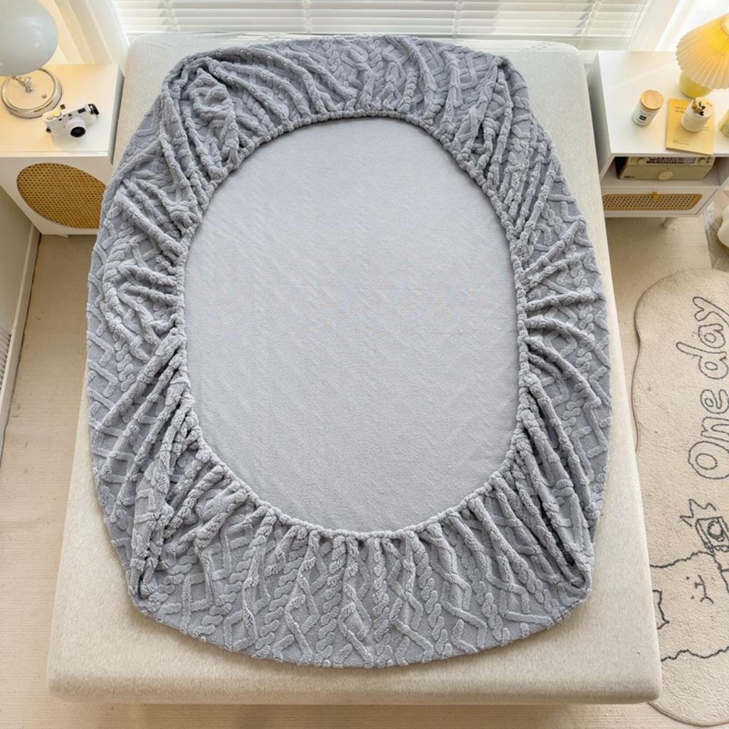 Постельная простыня Tafu Velvet из кораллового вельвета и молочного вельвета с зимней фланелью и толстым зимним защитным покрывалом