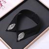 Elegant Diamond Beaded Detachable Collar for Women False Shawl Shoulder Wrap Lapel Fashionable Accessory for Women